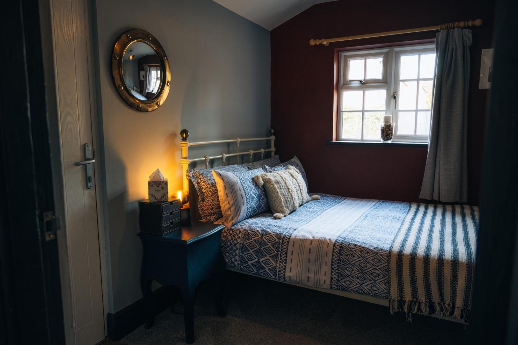 The Bolt Hole - Stratford Upon Avon - Central - Free Offstreet Parking - 2 Bed Luxury Apartment Exterior foto